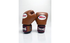 Боксерские перчатки Twins Special BGVL3 brown 12 oz