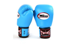 Боксерские перчатки Twins Special BGVL3 light blue 16 oz